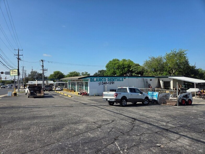 More Photos Of 5415 Blanco Rd, San Antonio Freestanding For Sale