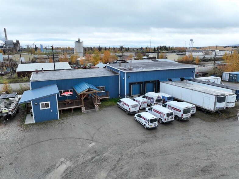 More Photos Of 1502 Minnie St, Fairbanks Industrial For Sale