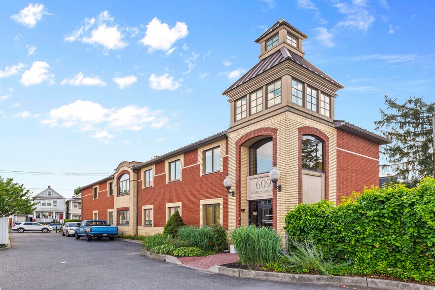 More Photos Of 613 Amboy Ave, Perth Amboy Medical For Lease