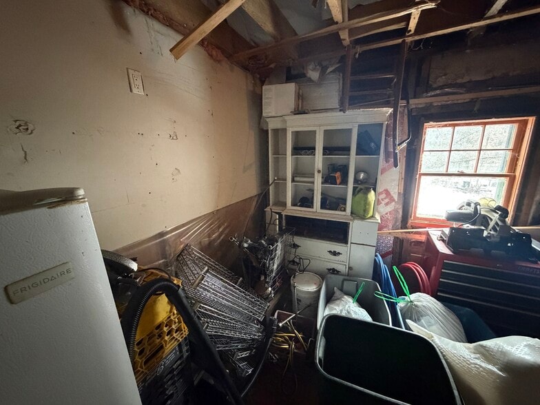 More Photos Of 40 Reservoir Rd, Plymouth Multifamily For Sale