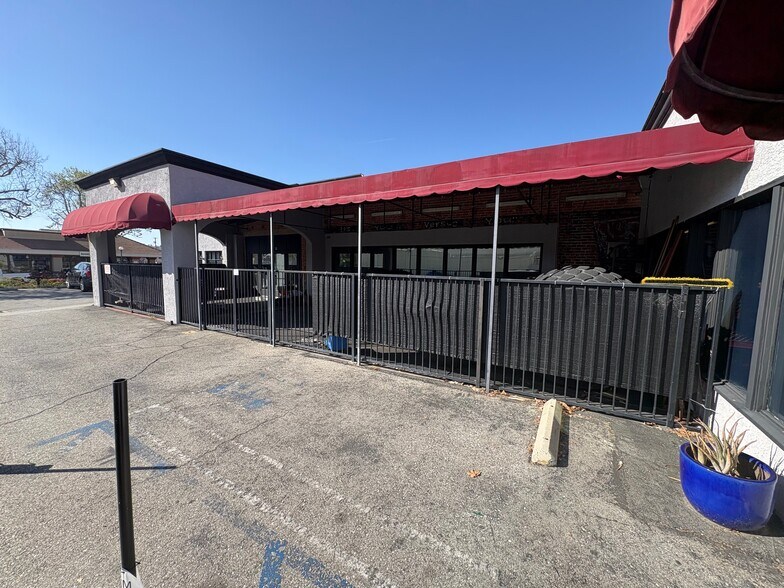 More Photos Of 202-210 S Myrtle Ave, Monrovia Auto Repair For Sale