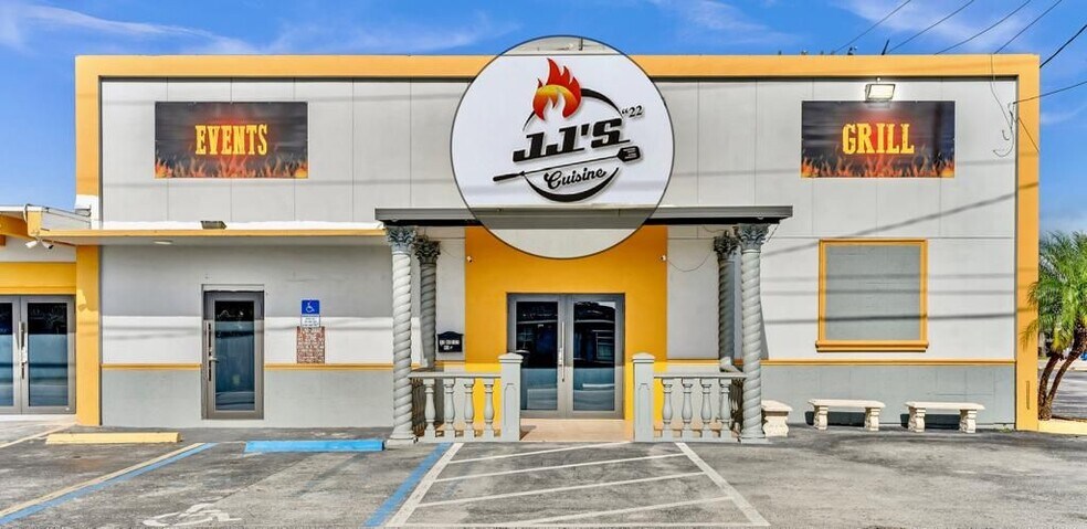More Photos Of 17 NE 1st Rd, Homestead Storefront Retail Office For Sale