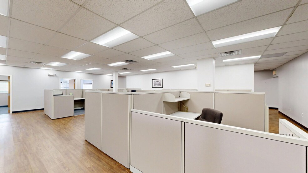 Primary Photo Of 21-00 State Route 208, Fair Lawn Office For Lease