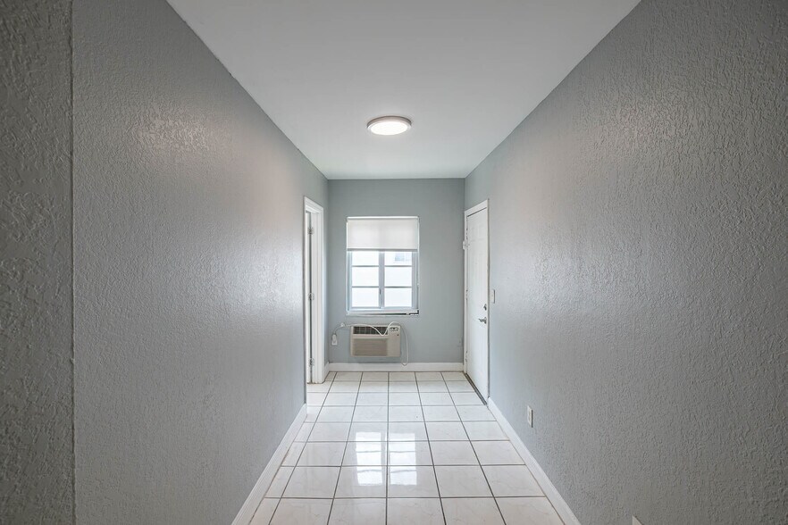 More Photos Of 951 Jefferson Ave, Miami Beach Multifamily For Sale