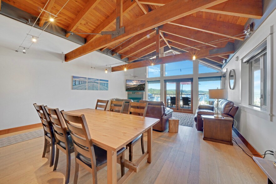 More Photos Of 118 Rainbow Rd, Salt Spring Island Land For Sale