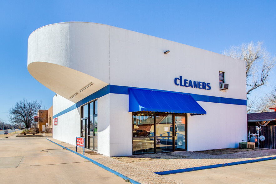 Primary Photo Of 710 Randolph Ave, Enid Storefront Retail Office For Sale