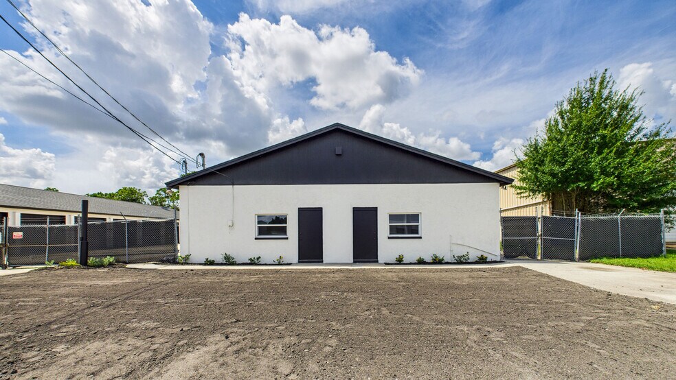 More Photos Of 7731 Industrial Rd, Melbourne Industrial For Sale