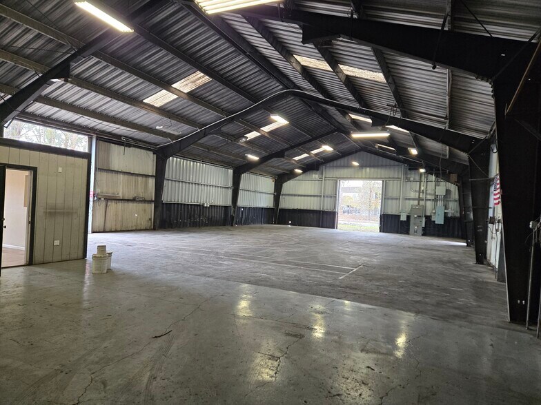 Primary Photo Of 141 Helman Ln, Cotati Warehouse For Lease