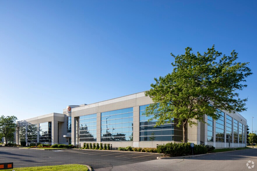 More Photos Of 5205 Satellite Dr, Mississauga Office For Sale