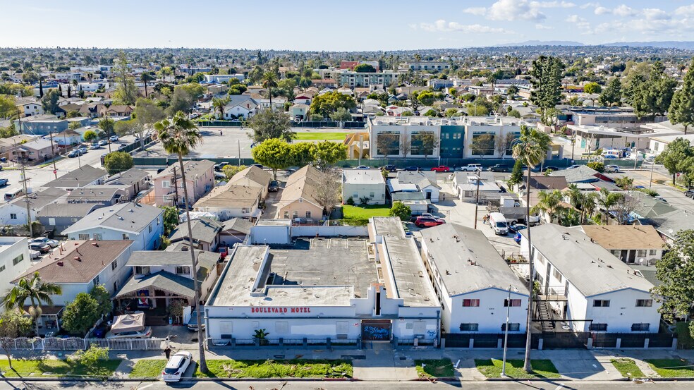 More Photos Of 6919 S Figueroa St, Los Angeles Hotel For Sale