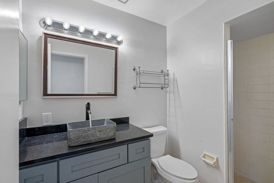 More Photos Of 3960 12th St, Saint Petersburg Apartments For Sale