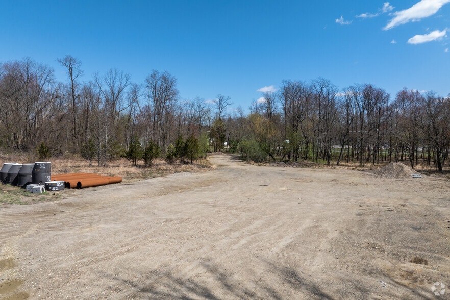 More Photos Of 470 Fairfield Rd, Freehold Land For Sale