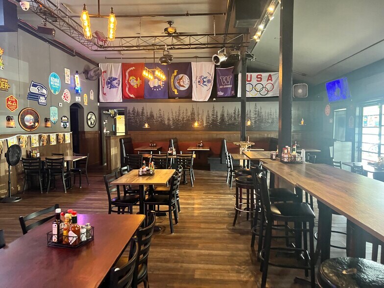 More Photos Of 6805 176th St E, Puyallup Restaurant For Sale