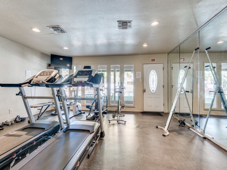 More Photos Of 7301 Sanger Ave, Waco Apartments For Sale