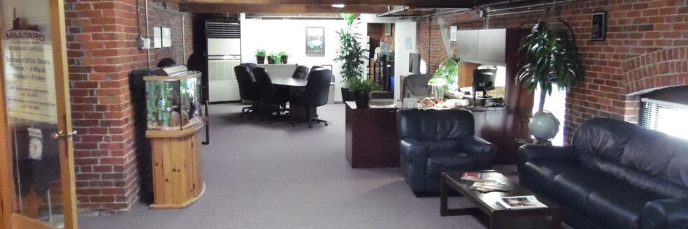 More Photos Of 10-88 Technology Way, Nashua Office For Lease