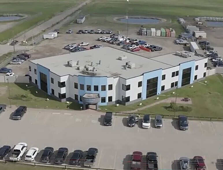 Primary Photo Of 6744 100 Av, Fort St John Flex For Sale