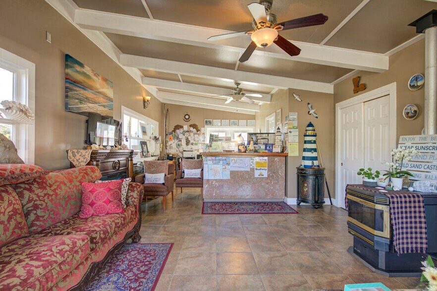 More Photos Of 3009 109 Rt, Copalis Beach Hotel For Sale