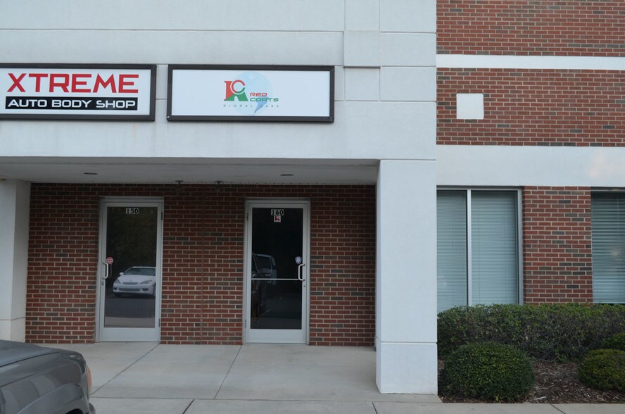 More Photos Of 3120 Latrobe Dr, Charlotte Showroom For Lease