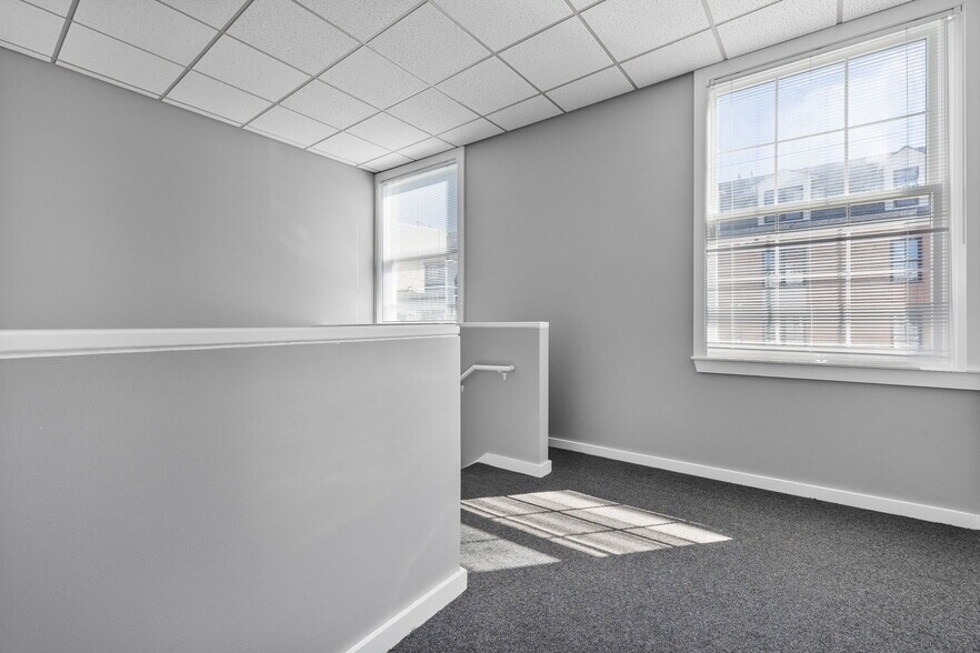 More Photos Of 201 Main St, Boston Office For Lease