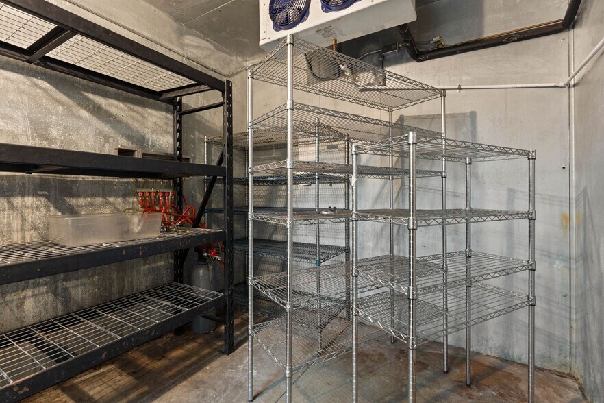 More Photos Of 102 S 1st Ave, Sandpoint Storefront Retail Office For Sale