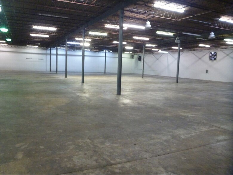More Photos Of 5101 Chatooga Dr, Lithonia Distribution For Lease