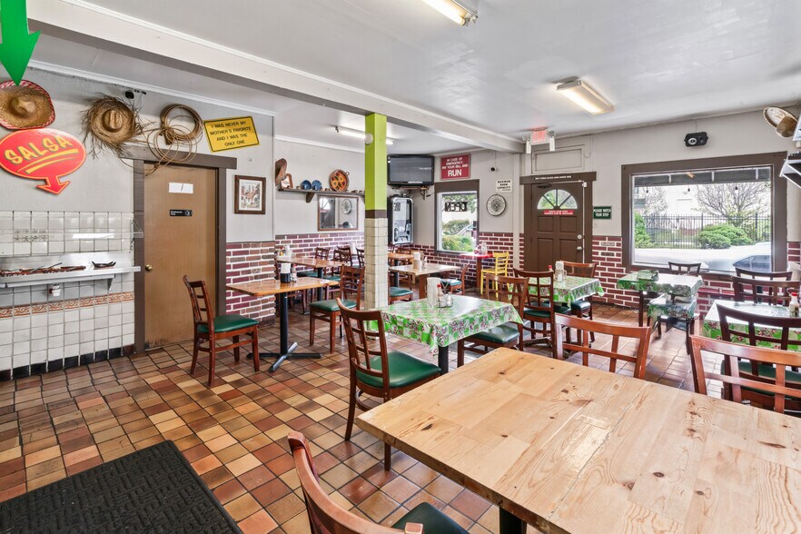 More Photos Of 231 Lux Ave, South San Francisco Storefront Retail Residential For Sale