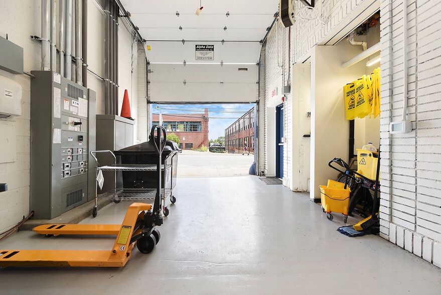 More Photos Of 451 Melwood Ave, Pittsburgh Fast Food For Lease