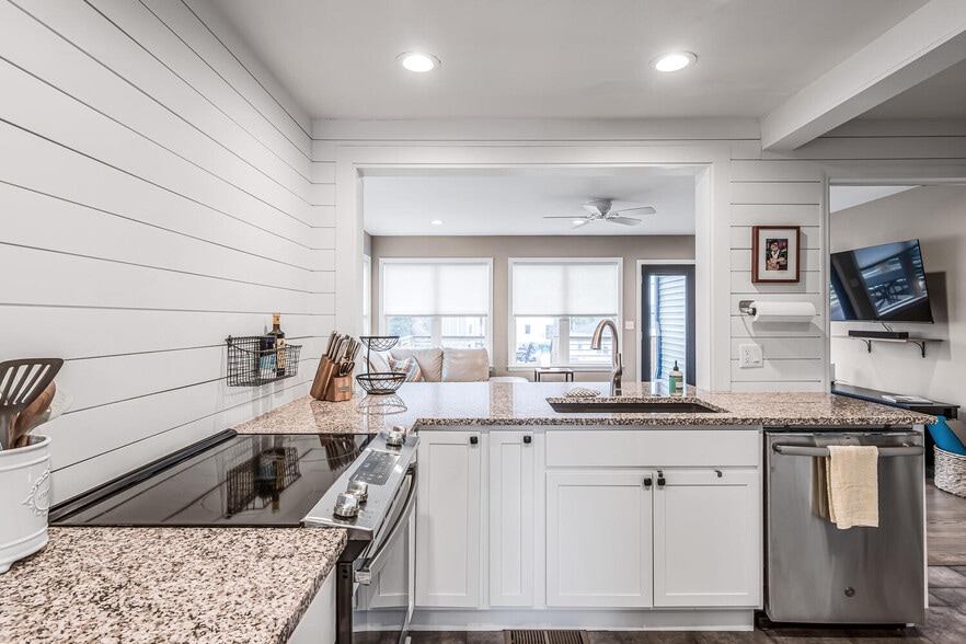 More Photos Of 2809 Azalea Pl, Nashville Loft Creative Space For Sale