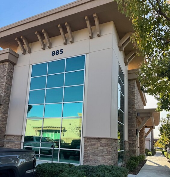 Primary Photo Of 885 Patriot Dr, Moorpark Research And Development For Lease