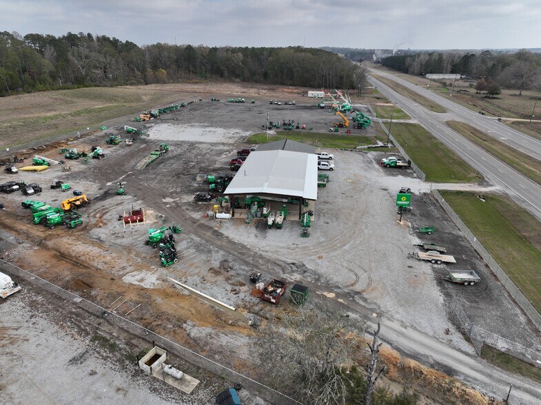 More Photos Of 24044 US Highway 80 W, Demopolis Auto Repair For Sale