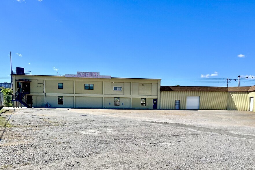 Primary Photo Of 6128 Maple Ave, Saint Louis Industrial For Sale