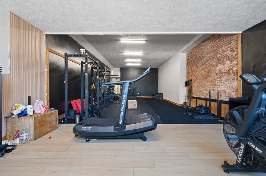 More Photos Of 200-208 E Eighth Ave, Munhall Freestanding For Sale