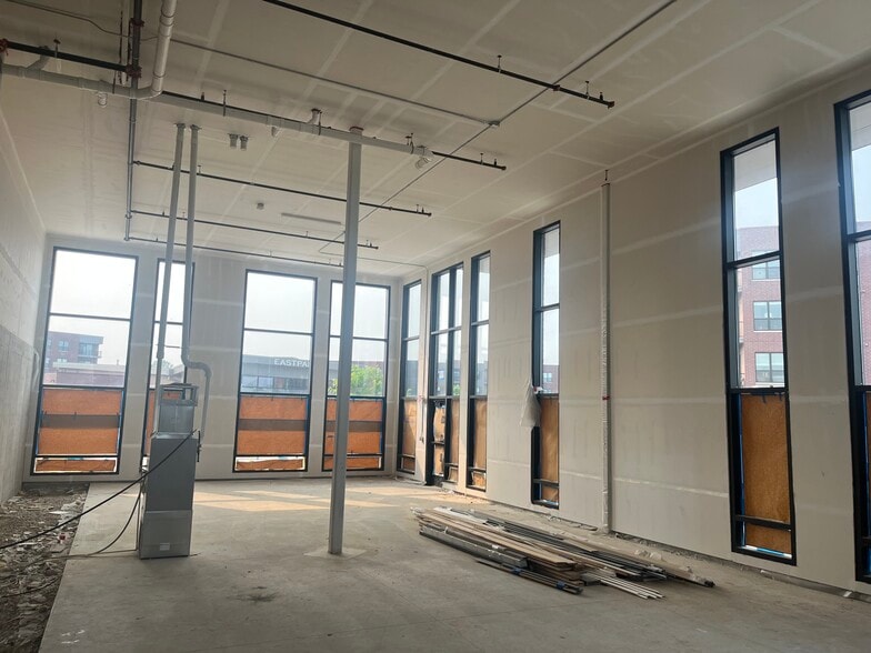 More Photos Of 5601 Fraser Cir, Madison Apartments For Lease