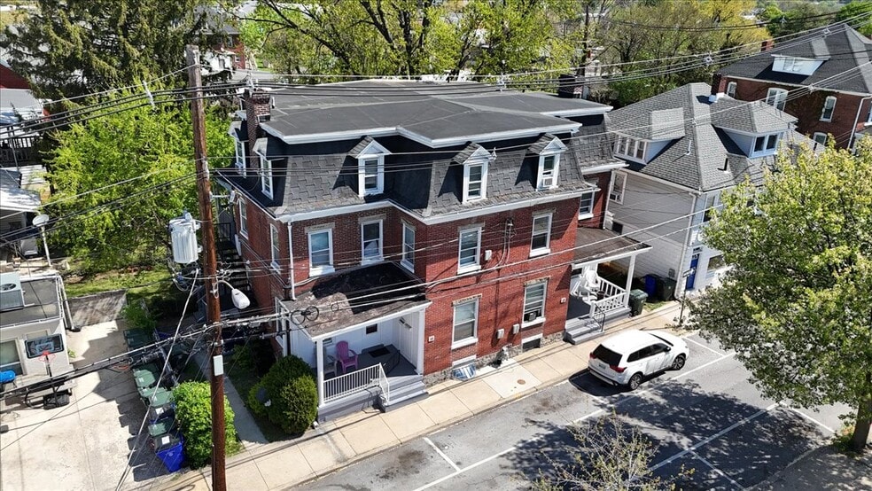 Primary Photo Of 16-18 Wayside Ave, Hagerstown Apartments For Sale