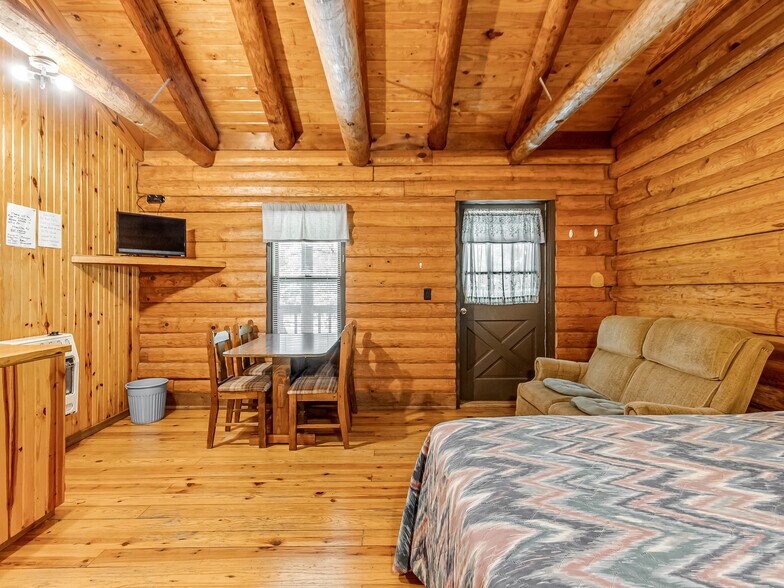 More Photos Of 20843 W Cookson Bend Rd, Cookson Hotel For Sale