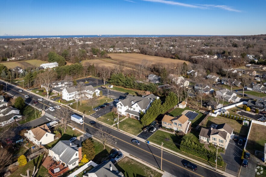 More Photos Of 107 Tindall Rd, Middletown Office For Lease