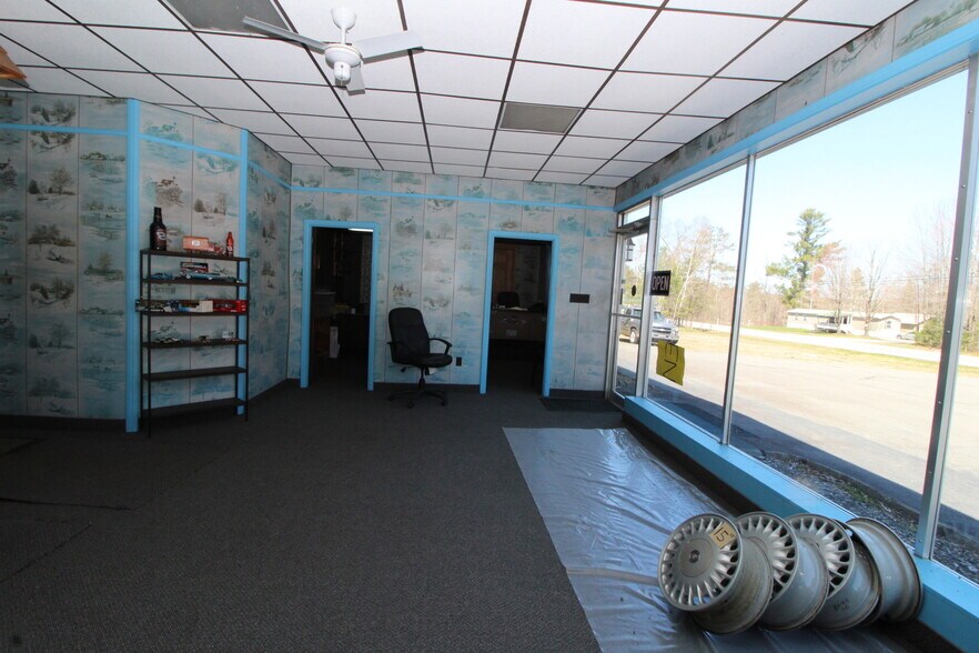 More Photos Of 20 Estes Ave, Palmyra Auto Dealership For Sale