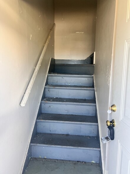 More Photos Of 640 36th St NW, Roanoke Apartments For Sale