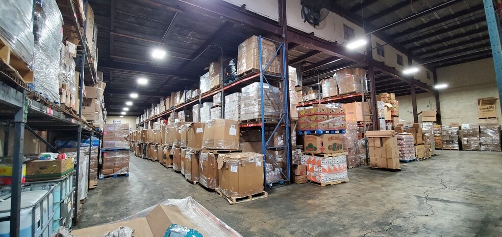 More Photos Of 804 Grant Ave, Joliet Warehouse For Lease