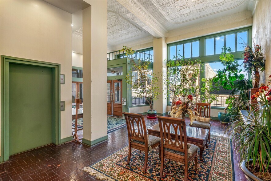 More Photos Of 102 E Moore Ave, Terrell Office For Sale