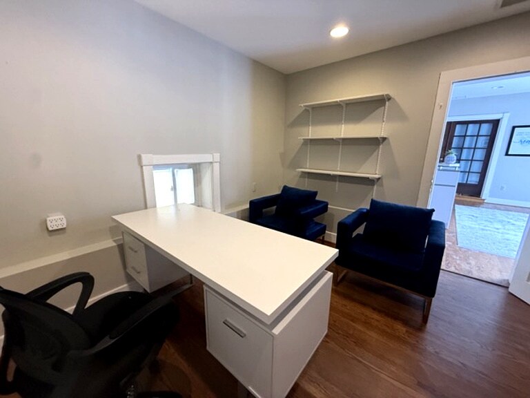 More Photos Of 256 S Water St, Marine City Storefront Retail Residential For Lease