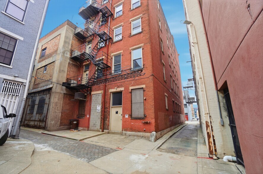 More Photos Of 1008 Race St, Cincinnati Office Residential For Sale