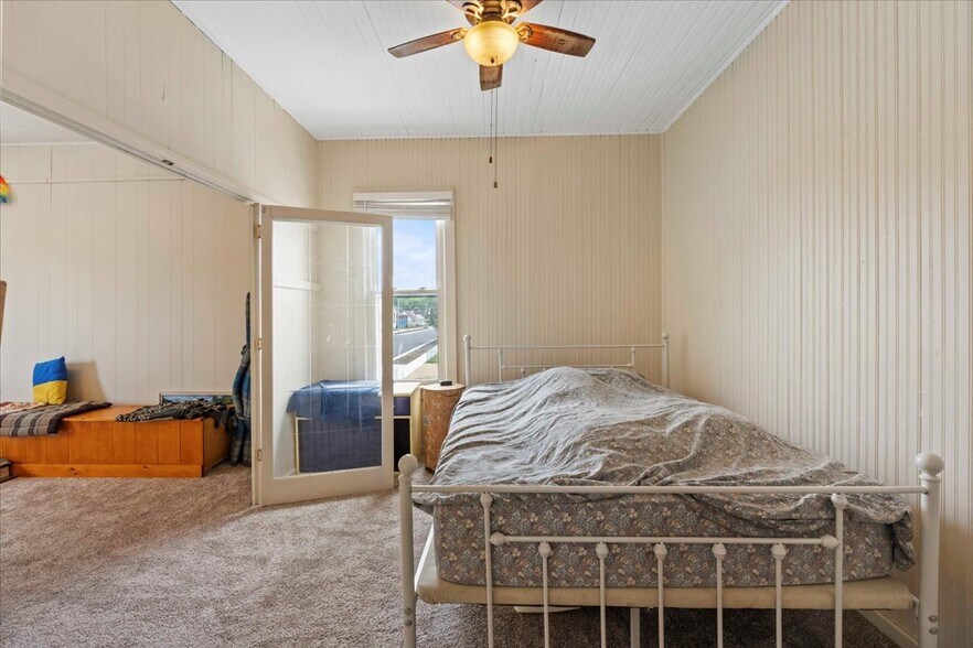 More Photos Of 200 & 204 W Main St, Waunakee Storefront Retail Residential For Sale