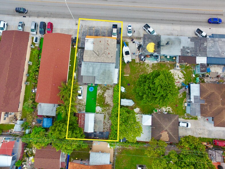 More Photos Of 221 E 9th St, Hialeah Office Residential For Sale