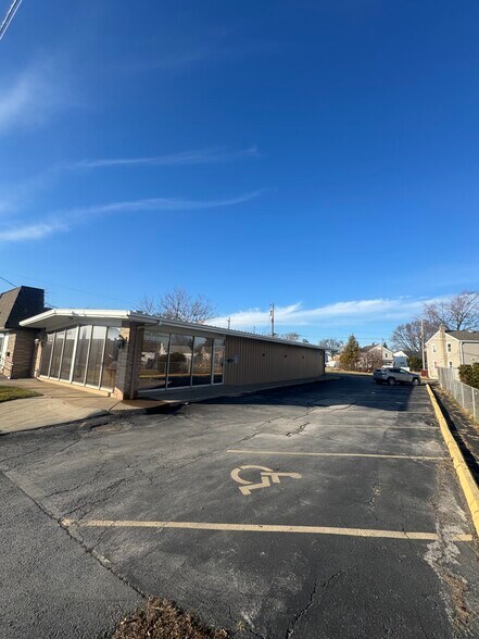 More Photos Of 513-521 E Perkins Ave, Sandusky Storefront For Sale