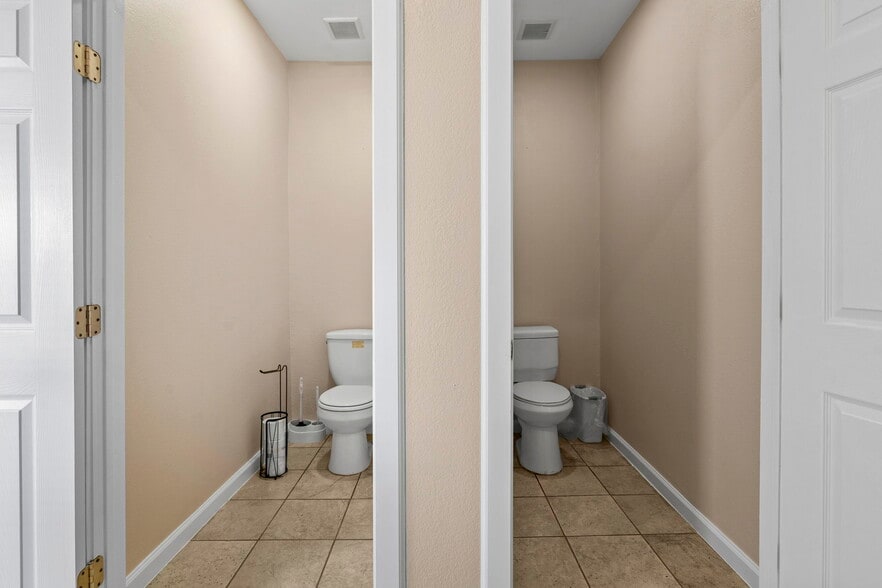 More Photos Of 11200 Thaxton Rd, Austin Religious Facility For Sale