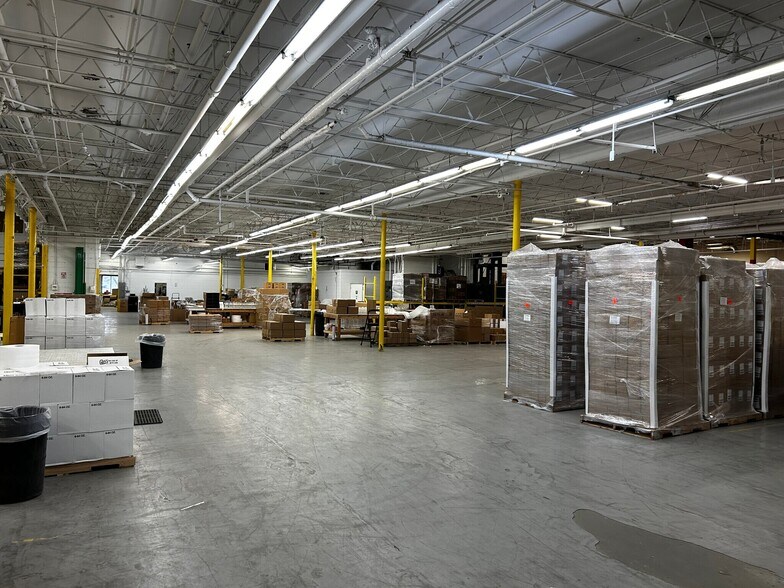 More Photos Of 325 Jay St, Coldwater Warehouse For Sale