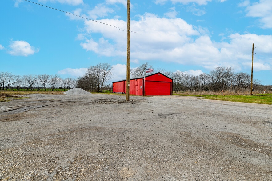 More Photos Of 1250 S State Highway 205, Rockwall Warehouse For Sale