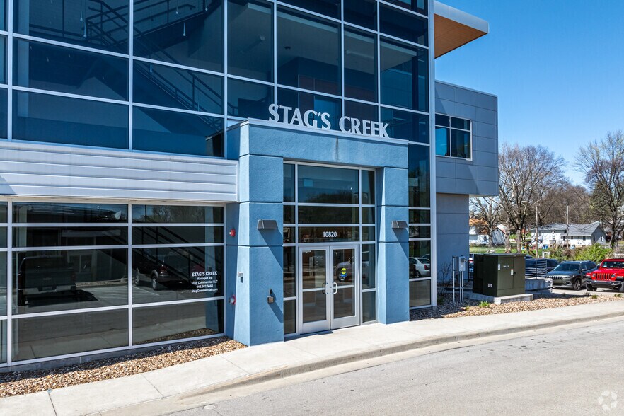 More Photos Of 10820 Shawnee Mission Pky, Shawnee Office For Sale