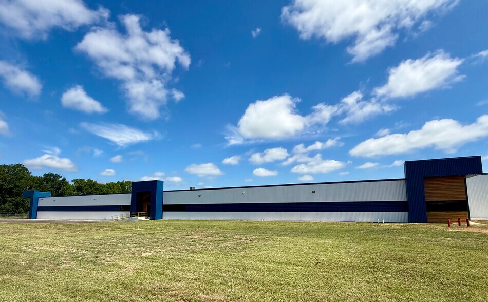 More Photos Of 13343 Interstate 20 E, Tyler Warehouse For Lease